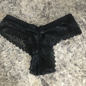 NWOT Black Lace Thong Large
